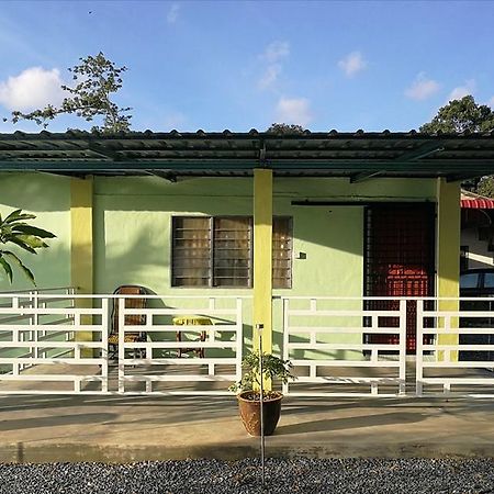 Chalet Desa Halban Kangar Exterior foto
